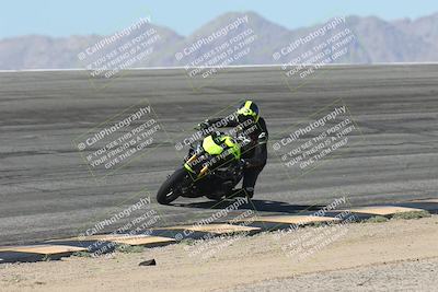 media/Oct-13-2025-Moto Forza (Mon) [[a66d839500]]/3-B Group/Session 2 (Bowl)/